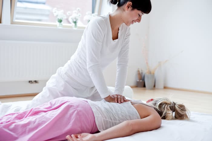 Shiatsu hilft, Stress & Verspannungen loszulassen.